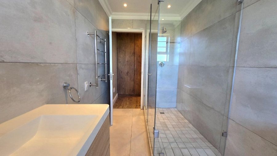 4 Bedroom Property for Sale in Kleinbaai Western Cape